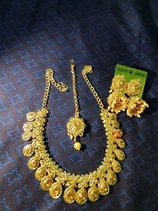 Golden Indian Jewelry Set