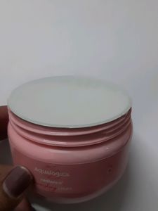 Aqualogica Radiance+ Cream