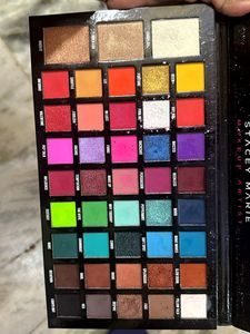 Bperfect Cosmetics Carnival XL Pro Pallette Stacey