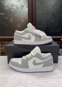 Nike Air Jordan 1 Low wolf Grey
