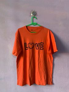 Uniqlo Tshirt