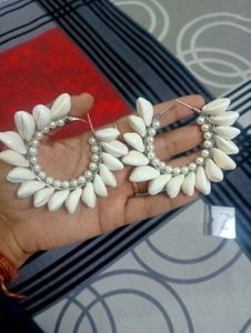 Cowrie Shells Earrings Totally New