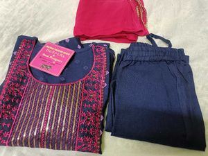 GoSriki New With Tag Kurta Dupata Set