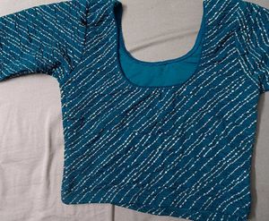 Blue Blouse With Shiny Lines For Festive Wear