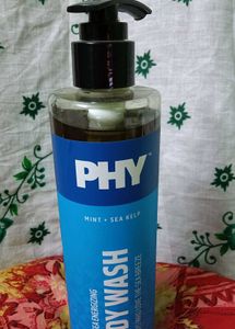 PHY Body Wash (Free Gift 🎁 with this Item)