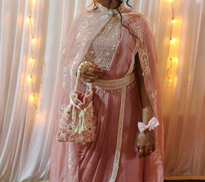 Bollywood Actors Designer Saree With Purse
