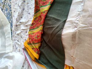 Multicolored Saree With Contrast Blouse Piece