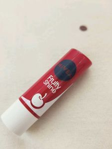 Nivea lipstick lipbalm