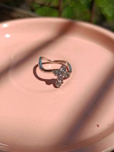 4 Beautiful Elegant Finger Rings ❤️
