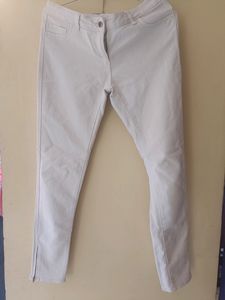 White Denim Jeans With Zipper