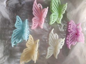 Butterfly Clutcher