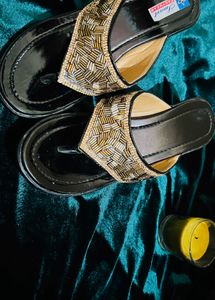 Black Sandels With Work