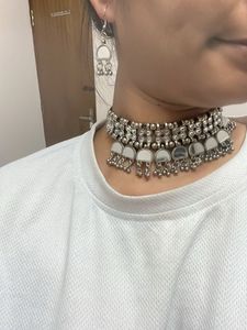 Neckpiece With Earrings