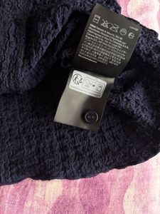 H&amp;M | Navy Blue Crinkled Short-Sleeve Top