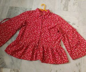 Women&#39;s Printed Shirt With Stylish Sleeve