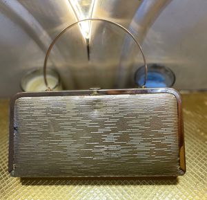 Glamorous Clutch ❤️