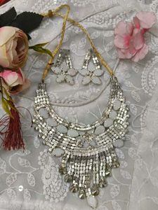 Elegant Stone Jewellery Set