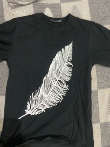 Oversized Feather Graphic Tee
