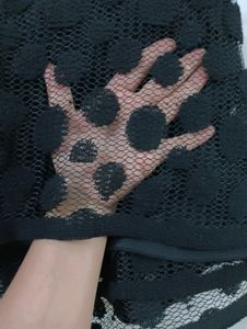 Woolen Net In Peach, Black And Green