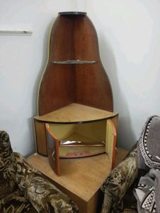Side Showcase