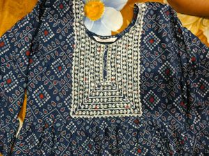 Blue embroidery dress 🤍