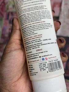 La Pink Haldi Face Wash