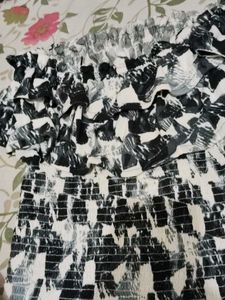 Offshoulder Top. Stretchable. Comfortable to wear