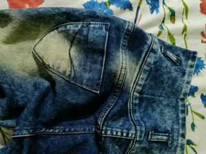 Distressed Graphic Print Jeans