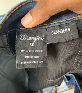 Wrangler Dark Blue Jeans + FREE T-Shirt
