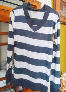 Striped V-Neck Long Sleeve Tee