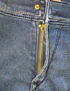 A Jeans without Button.