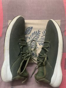 Green Puma Sport Shoes