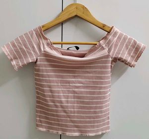 Off shoulder crop top