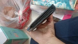 Black Clutch