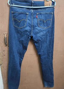 Levi&#39;s Ripped Skinny Jeans