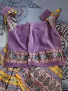 Lahenga Kurti