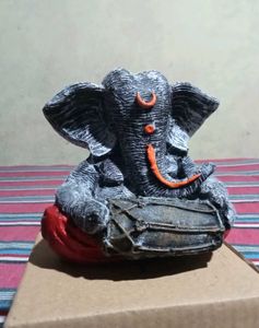 Ganesha Idol Showpiece