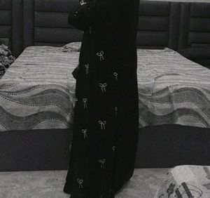 Bow Handwork Abaya