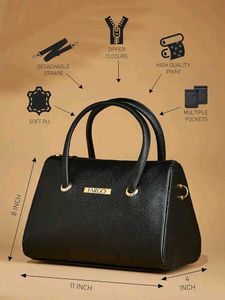 Chic Black Handbag