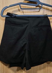 Chic Black Skort