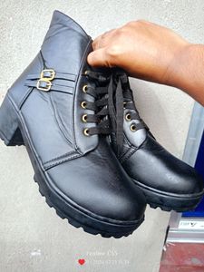 Lather Boot 👢 For Women