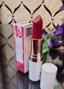 Myglamm Lit Satin Matte Lipstick 💄