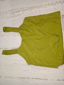 Girls&#39; Green Top &amp; Skirt Set