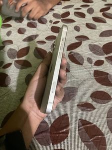 Apple iPhone 13 - White - Excellent Condition!
