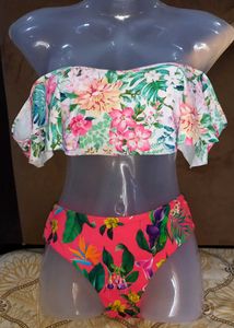 Very Cute Off Shoulder Bikini Set 👙