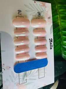 Press-On Nail Set