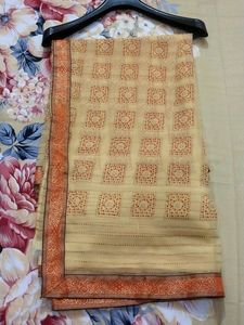 Yellow Saari