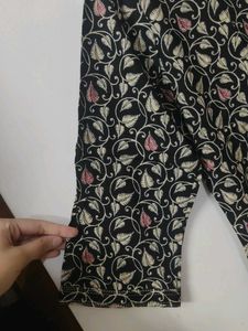 Elegant Floral Print Kurta
