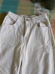 Ripped Baggy White Jeans