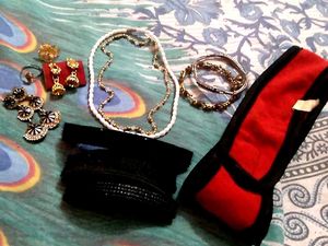 Jewellery Sets And Accessories